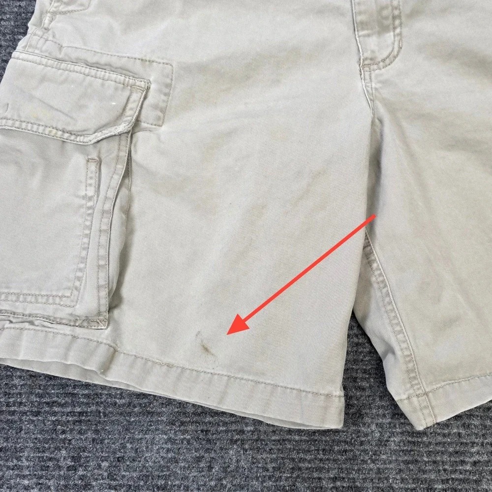 Old Navy Khaki Cargo Shorts Men's Size 33 Tan Cotton‎ Twill Relaxed Fit Utility